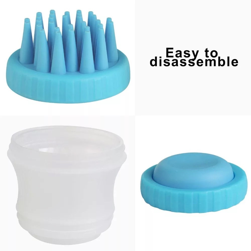 Cepillo para baño con dispensador de jabón